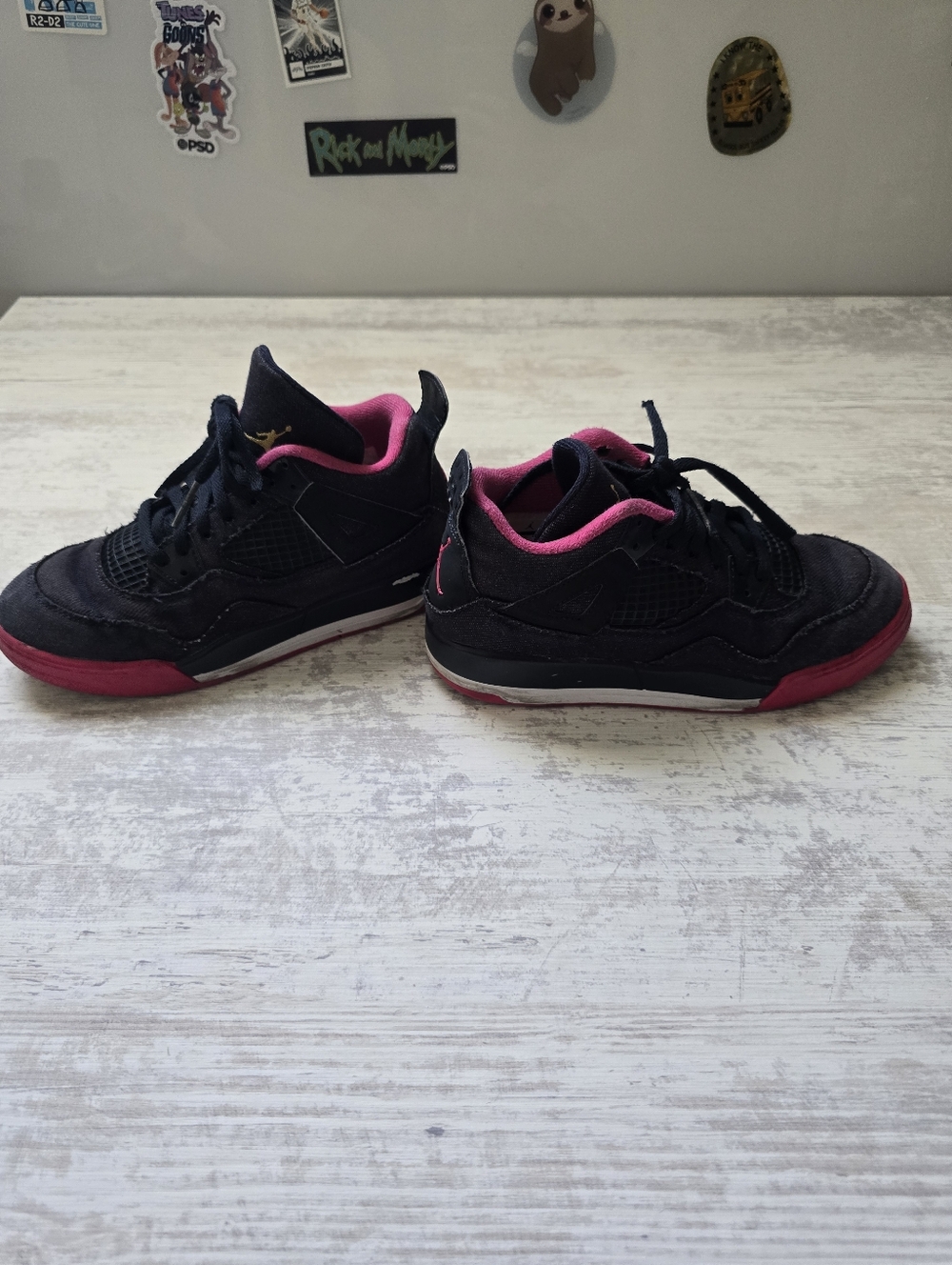 Jordan Girls Black and Pink Low-Top Sneakers Size 1.5Y